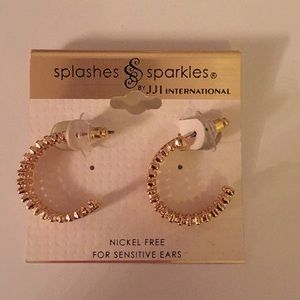 New! Never been worn - Gold detailed hoop earrings